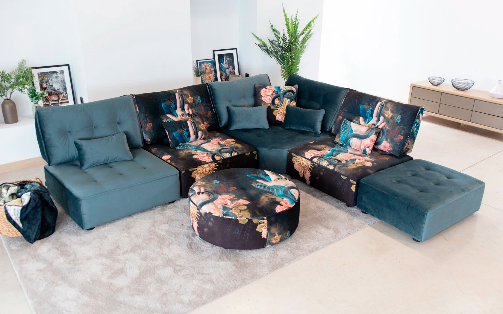 Arianne Love Sofa Sectional