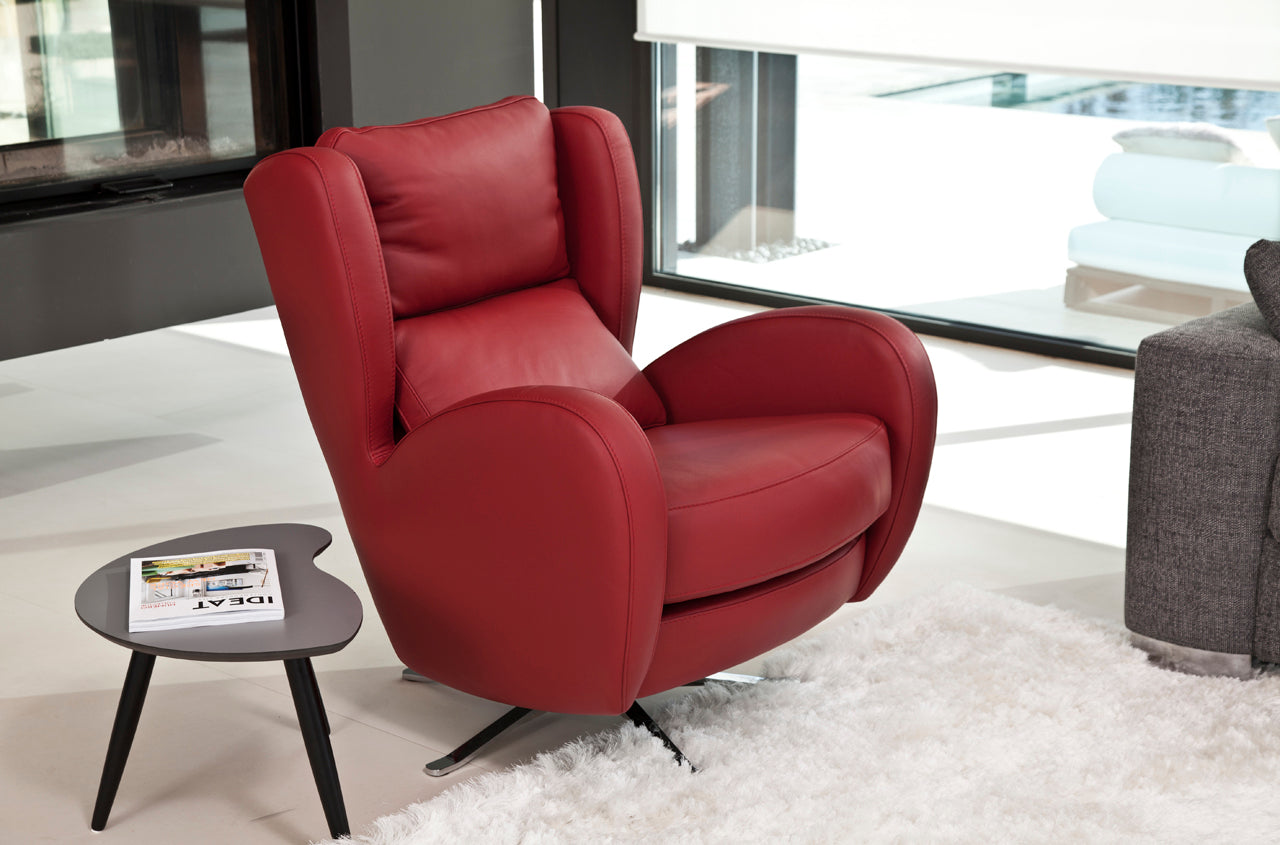 Romeo Armchair