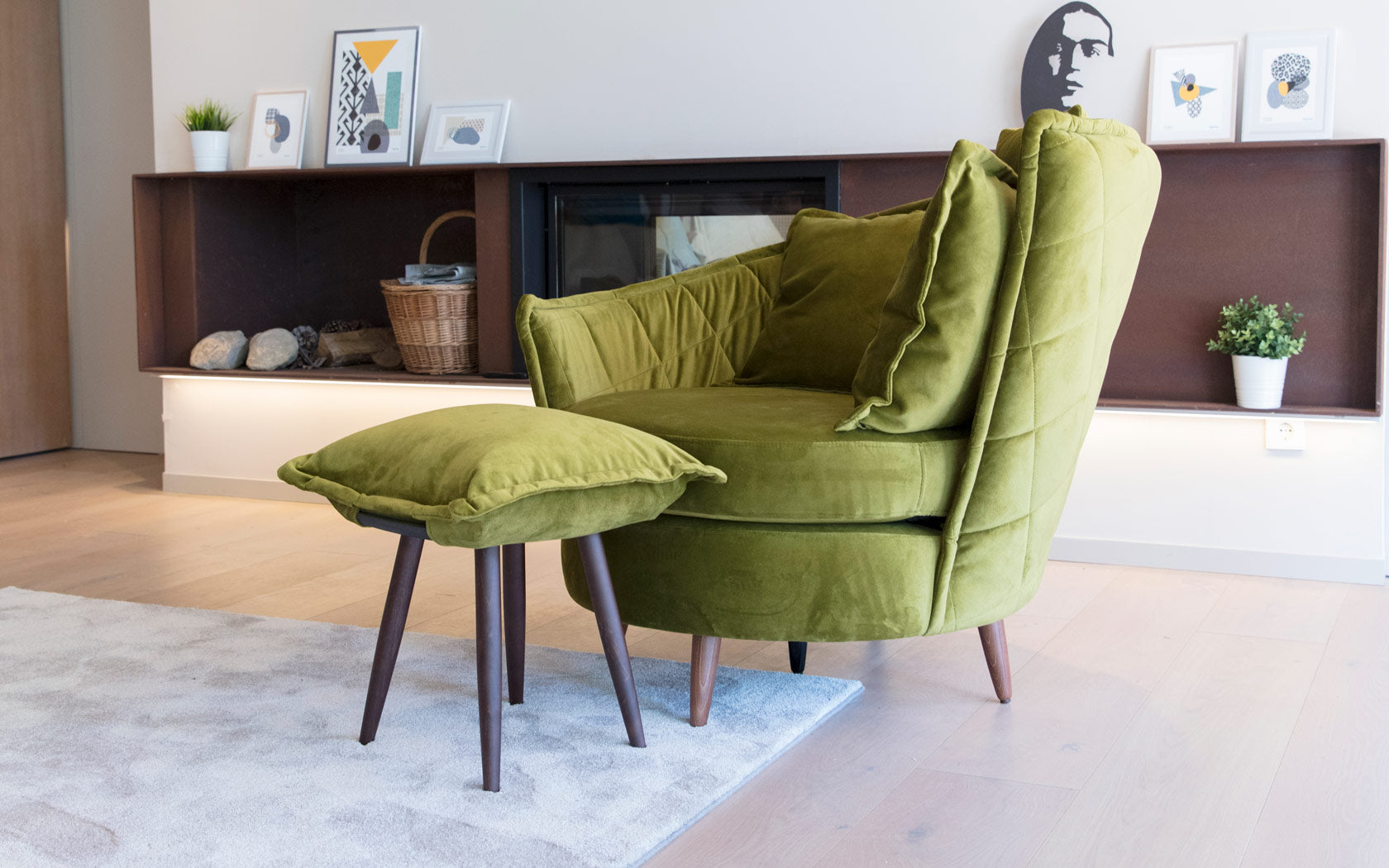 Volta Armchair